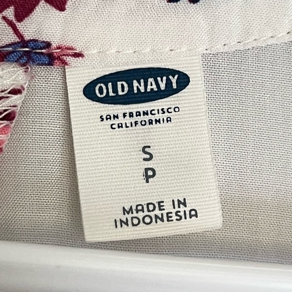 EUC | Old Navy | Purple Floral Tank with Key Hole in the Back | Size Small - Picture 4 of 4